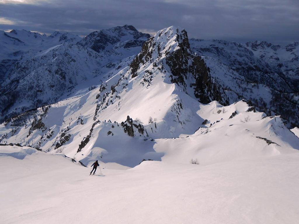 Neve stupenda nel bellissimo valloncello sommitale