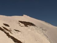 Distacchi sotto l'anticima