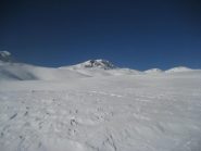 Spitzhorli (centro foto) e Arezhorn (a dx) ripresi sul percorso