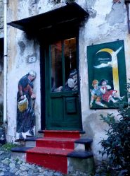murales e negozietti di Santuario
