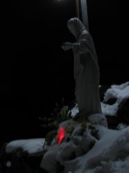 la madonnina al colle illuminata anche dalla luna