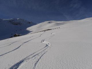 01 - Tsa de Chaligne e sullo sfondo Col Tardiva