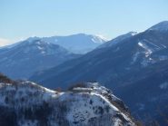 Bisalta e Forte Neghino dalla strada per Neraissa