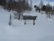 il cartello indicatore verso il Lago Gignoux dopo la Mautino