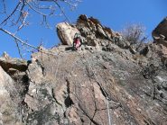 Atoki sale da 1^ sulla placca dello sperone sx