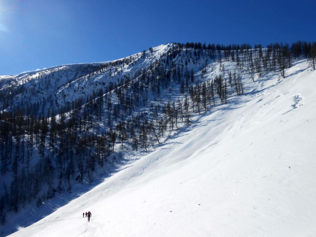 il traverso per raggiungere il crestone finale q. 2056
