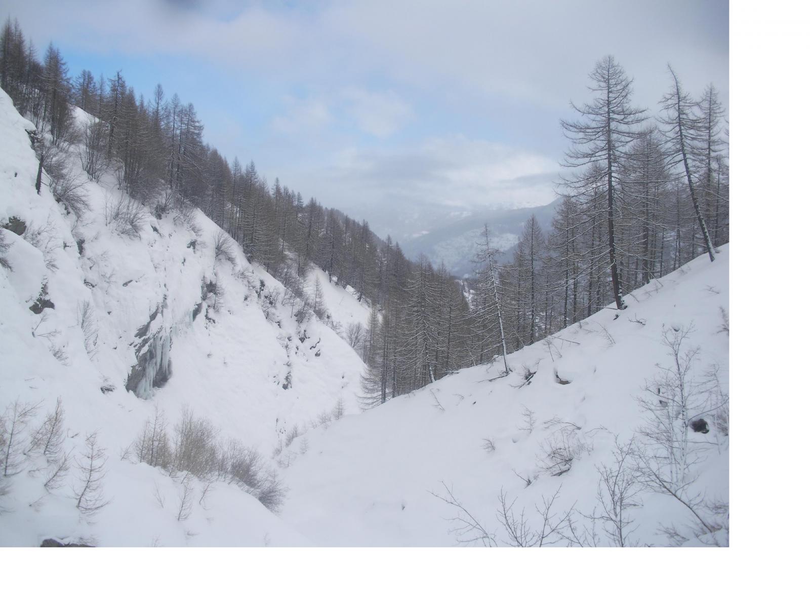 l'incassato e sinuoso canale del rio Fenils..