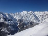 sullo sfondo Cornour e Cialancia