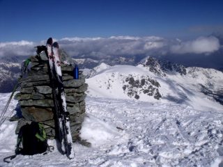 In cima