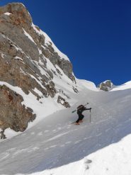 Giorgio verso la selletta che adduce ai pendii superiori