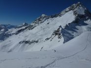 dai pendii superiori del gran tournellin una valanga è scesa fino al punto di passaggio 