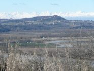 Verso collina di Camino. Sullo sfondo ci sono Bessanese, Ciamarella e Levanne