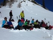 Il nostro gruppo al ristoro vista lago