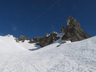 Il valloncello-canale a monte di Montagna Baus