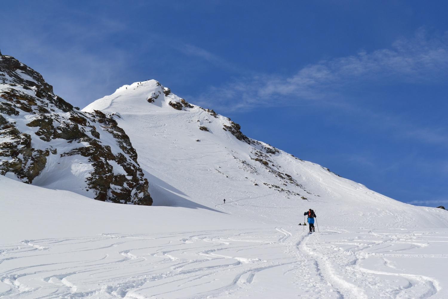 sul ghiacciaio in direzione della cima