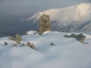 omettone di 2m che indica l'inizio/fine della Cresta Tirolo