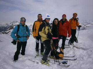 gruppo in vetta al Camino