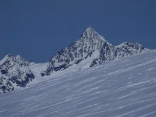 Lontano il Weisshorn
