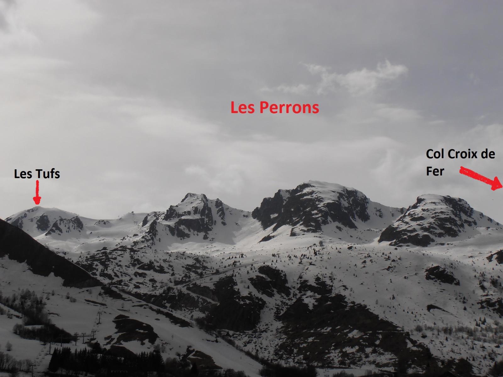 01 - Les Perrons visti dalla partenza a  Saint Sorlin D'Arves