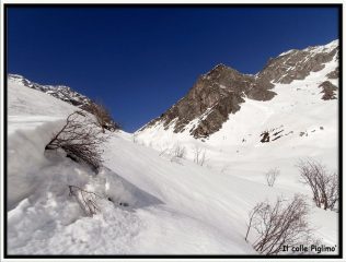 ecco il colle...quando arrivi li' scopri che ce n'e' ancora un po'