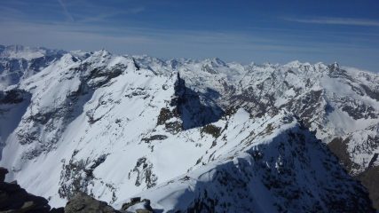 Vista verso l'alta valle di Rhemes dalla vetta