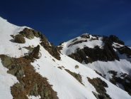 Cima Latous sullo sfondo