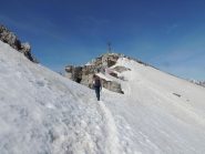 rifugio Azzoni e croce di vetta