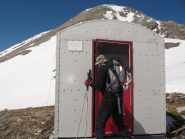 ripellato e risalito per 400 m passando dal nuovo bivacco Blanchetti