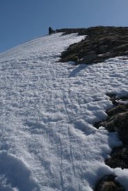 Ripidi pendii sotto la vetta