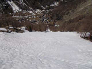 Con gli sci fino in paese