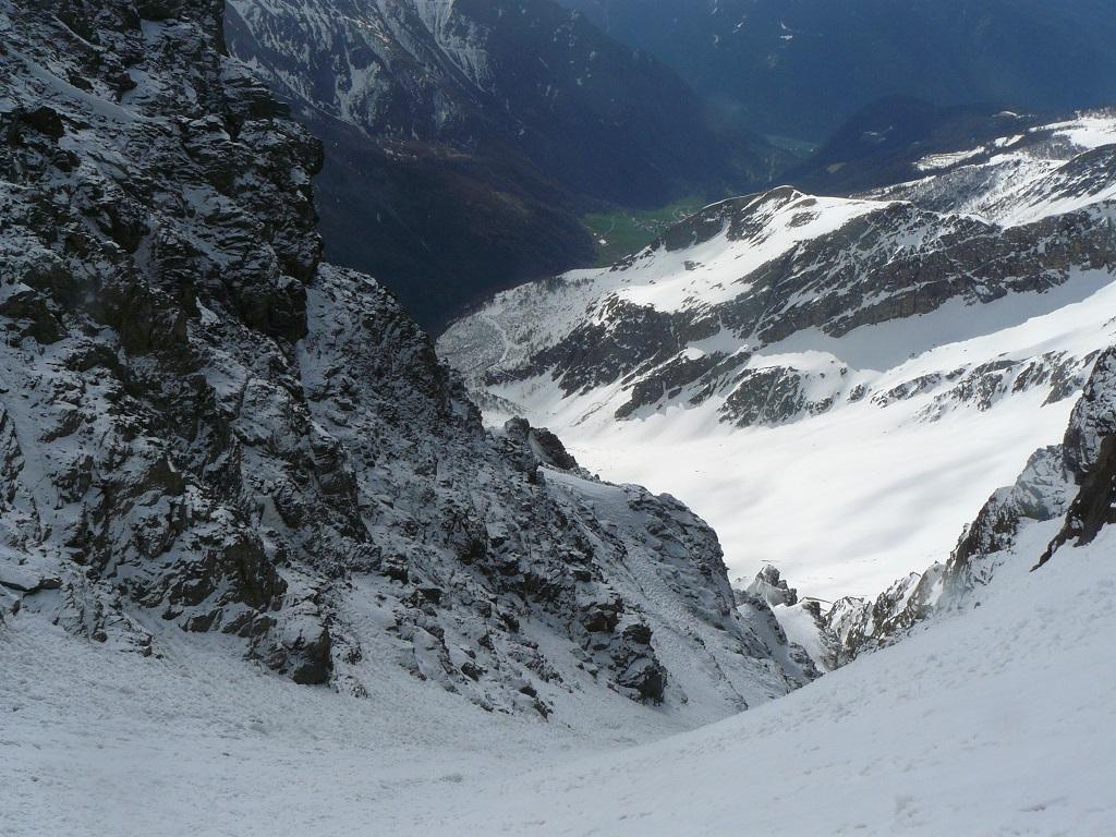 due terzi del canale salito