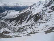 gardando indietro poco prima del Blais