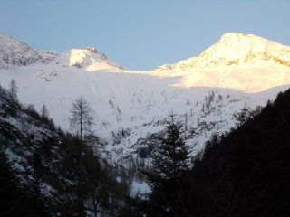 Colle del Laghetto e (dx) antecima del Pizzo Moriana