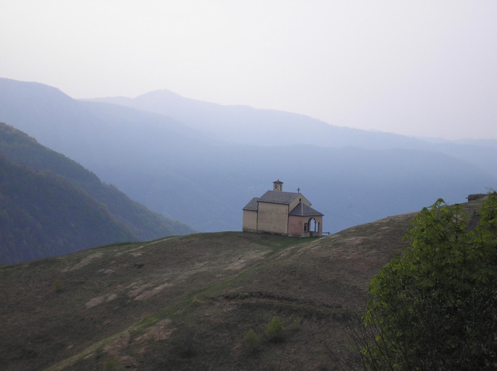 la chiesa dell'alpe loccia