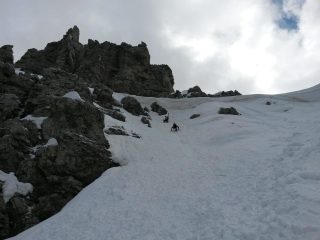 cornice, io passerò più a destra