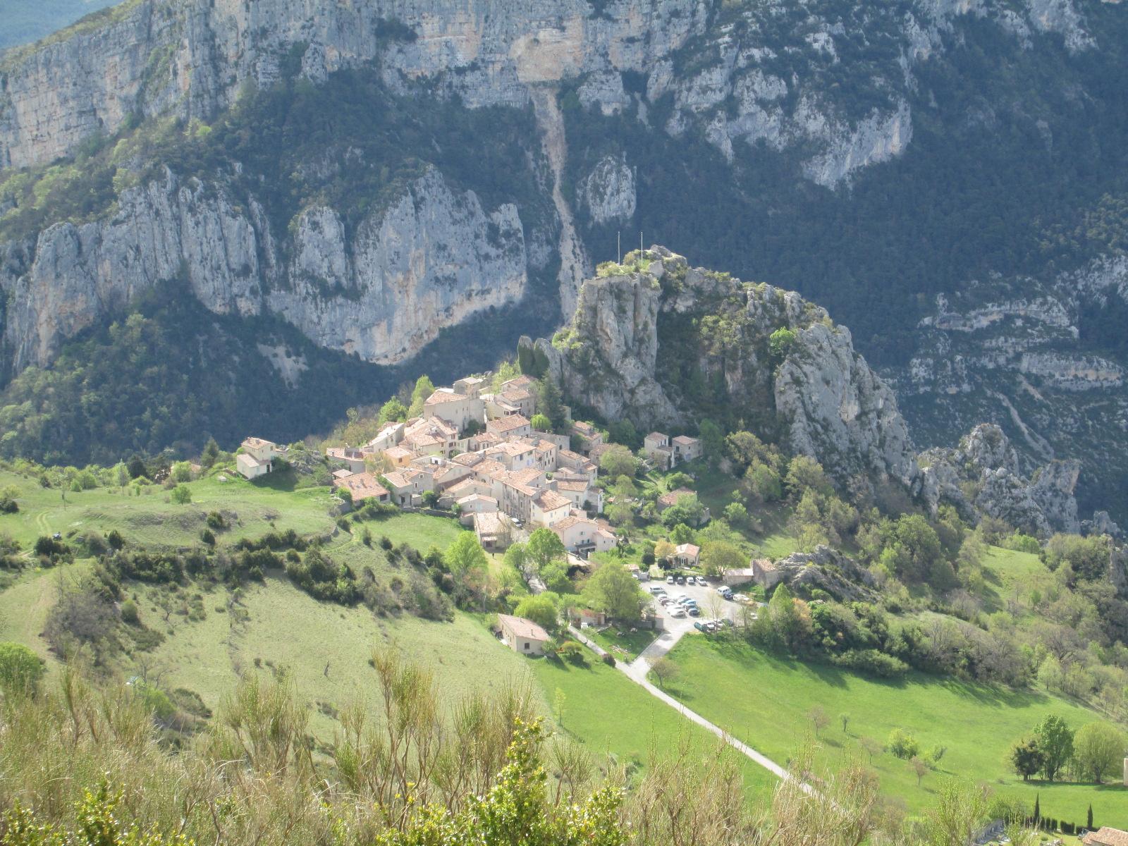 il pittoresco paesino di Rougon