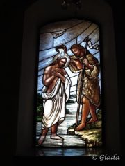 L'interno della chiesa