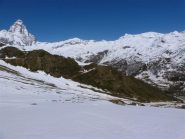 Parte inferiore con lunga vecchia slavina fino alla cava