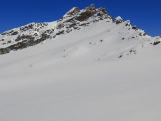 Punte Mezzenile, Gura, Bramafam