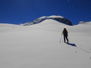 A sin. appare la vetta