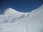 Nufenenstock e traccia per il passo del Corno