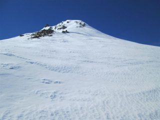 il pendio della cresta dove dovevamo tenerci a destra
