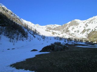 Si calzano gli sci