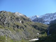 Monte del Diavolo al mattino, spruzzato dalla neve