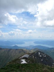 dalla cima verso il lago
