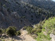 Costeggiando il ramo laterale della gola di Tripitì