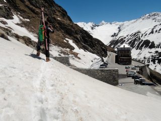 Percorso complicato per accedere al Ghiacciaio e tornare al parcheggio