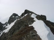 La cresta vista da poco sotto l'anticima