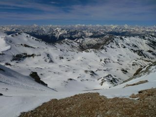 Pendii di discesa dalla cima
