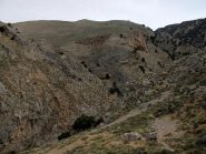 Scendendo nella gola di Iligas